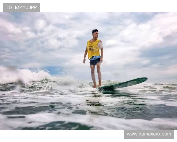 提升冲浪平衡力：有效训练方法助你稳稳立足海面