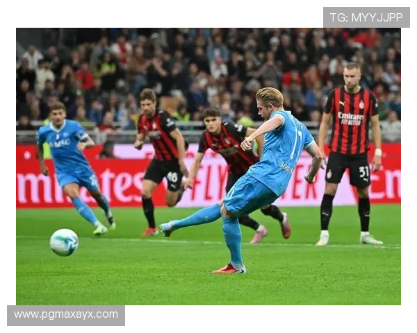 那不勒斯稳固争冠优势,冠军形势愈加明朗 那不勒斯稳固争冠优势,冠军形势愈加明朗